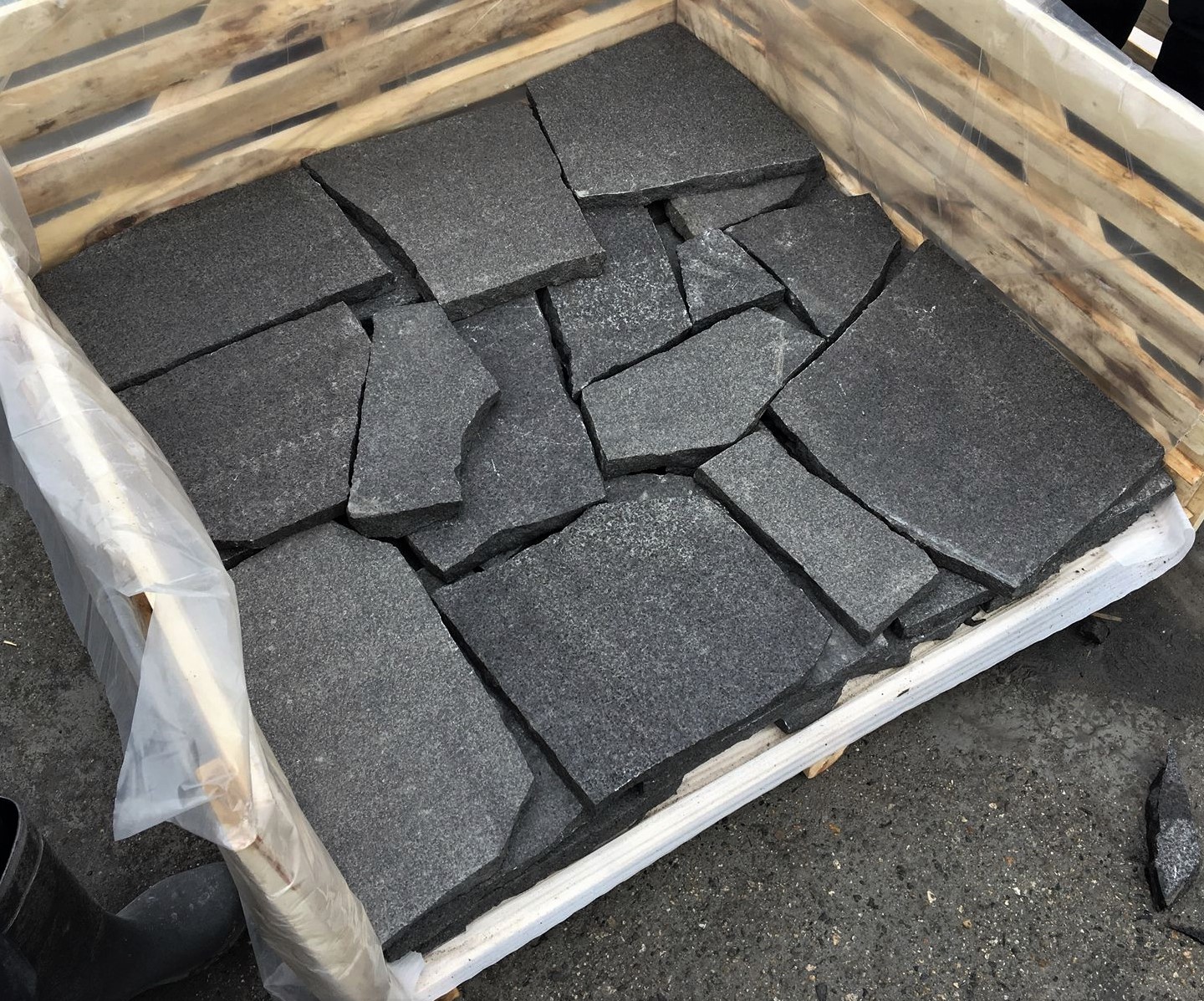 Charcoal Black Granite Crazy Paving