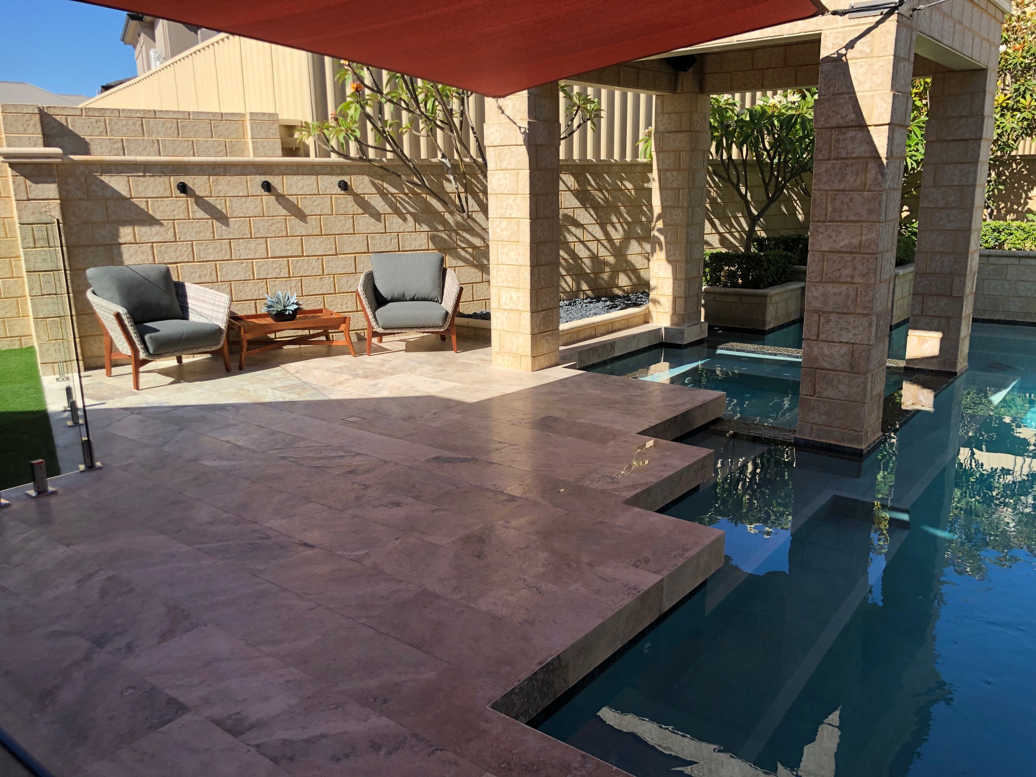 Philadelphia Rebated Edge